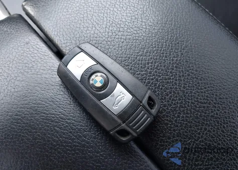 2011 BMW X6 xDrive35I z USA, uszkodzony, nr VIN 5UXFG2C52BLX06346